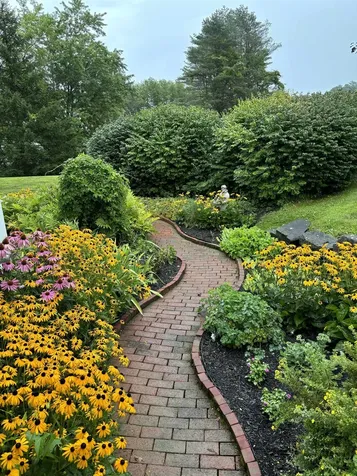 10 Fairbanks Turn Road Hartford VT 05059