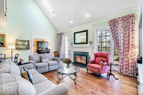 10 Fairbanks Turn Road Hartford VT 05059