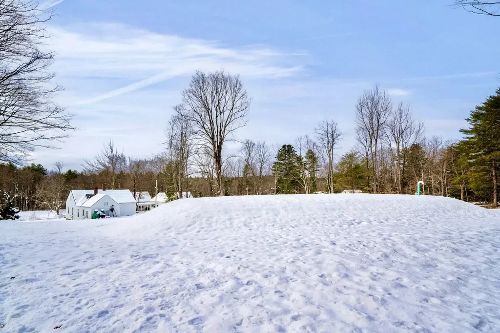 160 N Wolfeboro Road Wolfeboro NH 03894