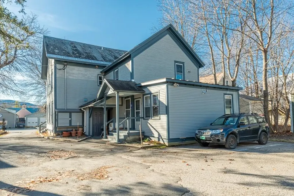105 Elm Street Manchester VT 05255