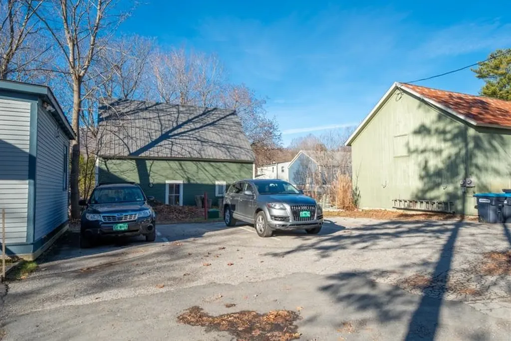 105 Elm Street Manchester VT 05255