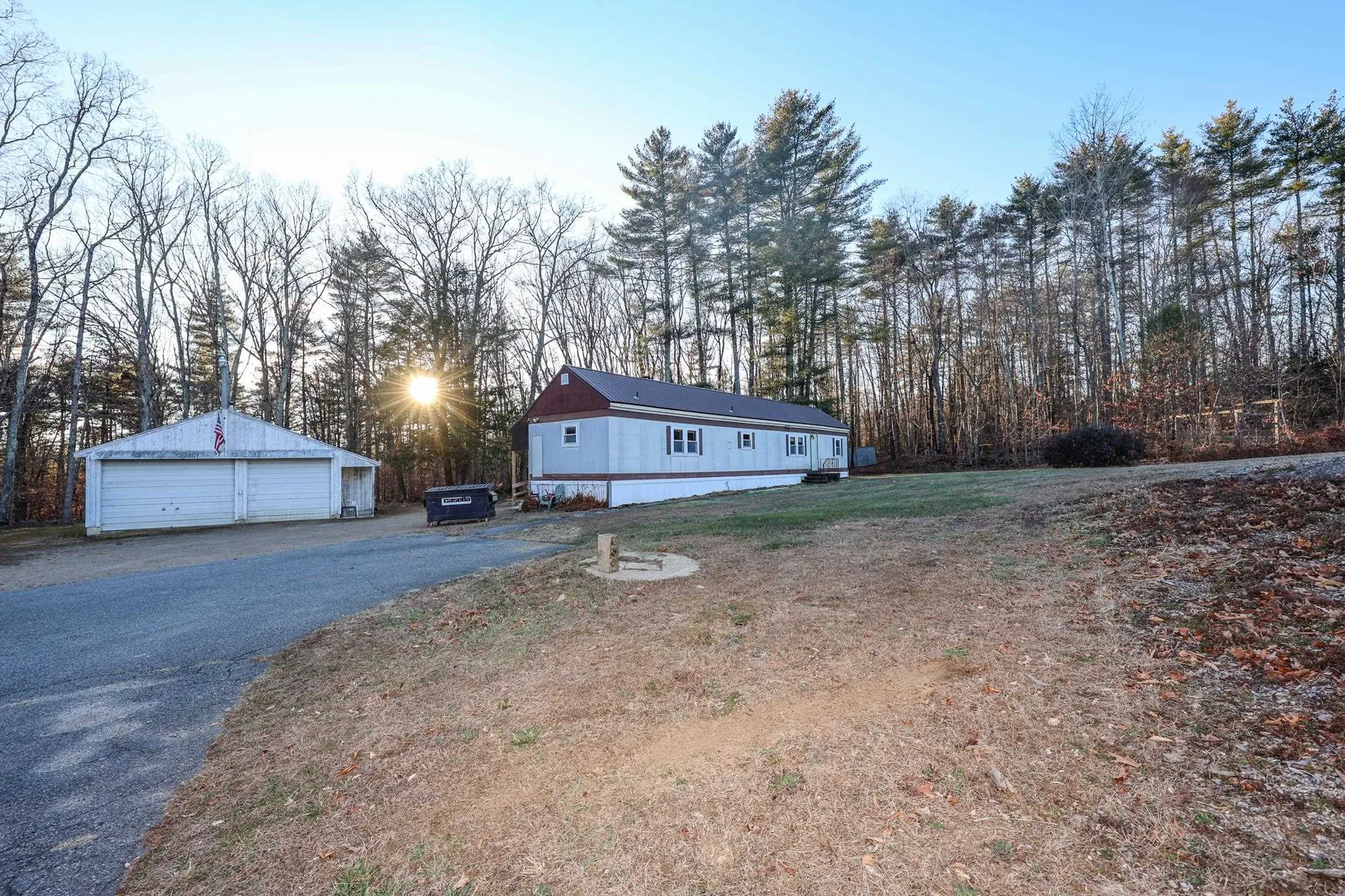 11 Riverside Drive Raymond NH 03077