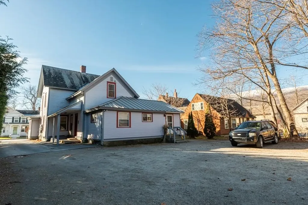 53 Elm Street Manchester VT 05255