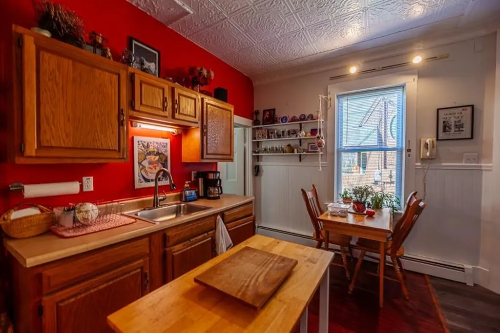 53 Elm Street Manchester VT 05255