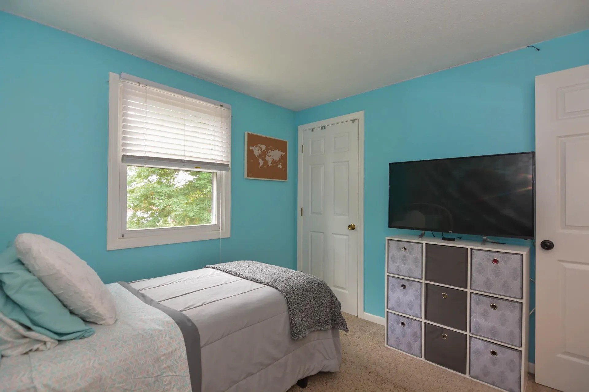 33 Wood Hawk Way Litchfield NH 03052