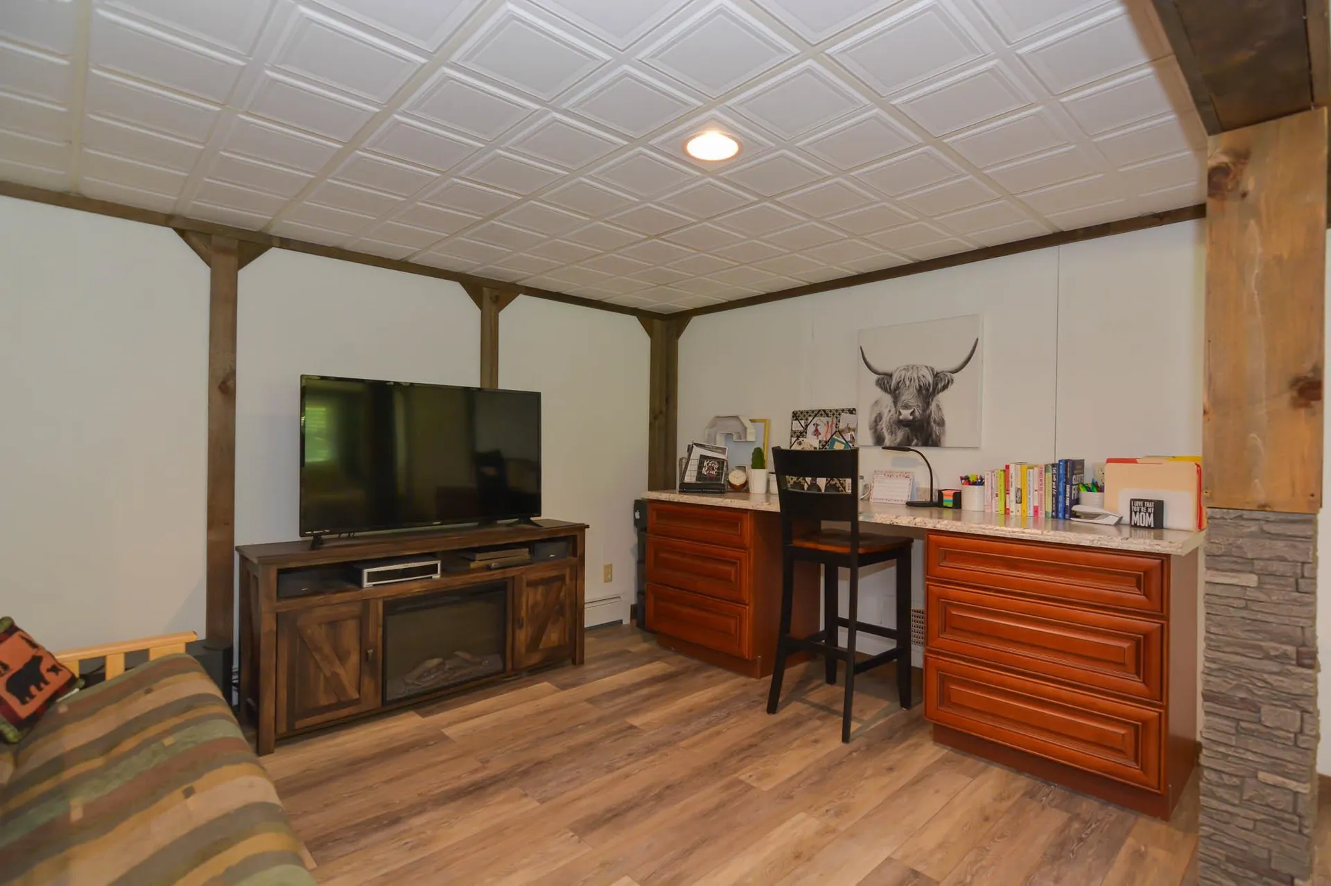 33 Wood Hawk Way Litchfield NH 03052