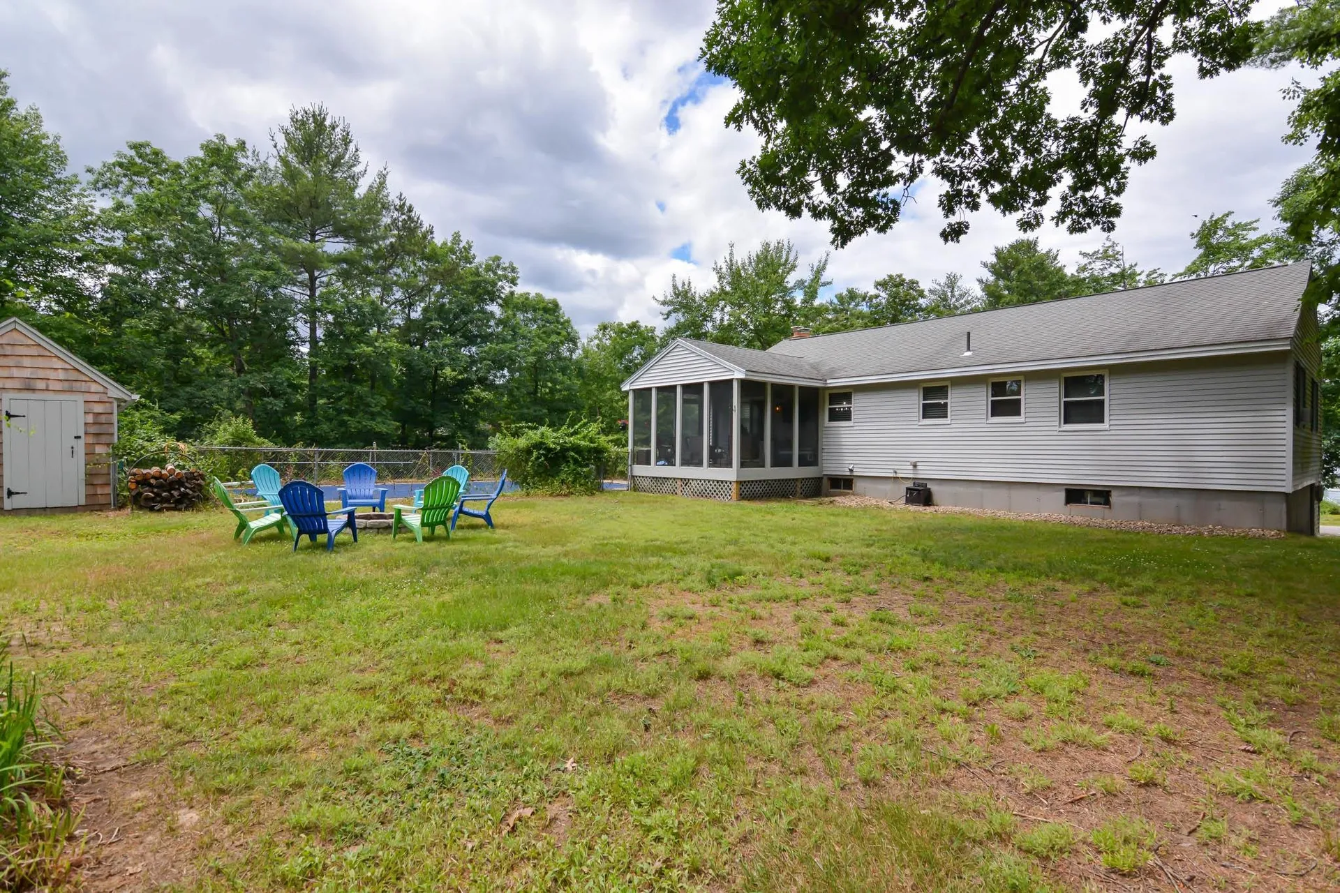 33 Wood Hawk Way Litchfield NH 03052