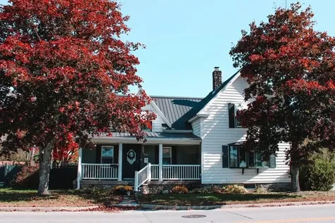 1786 Hutchins Street Berlin NH 03570