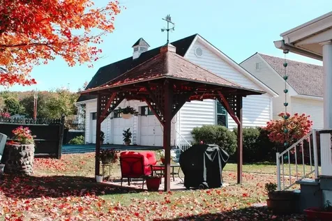 1786 Hutchins Street Berlin NH 03570