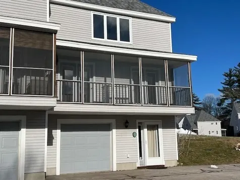 35 Collins Landing Road Weare NH 03281