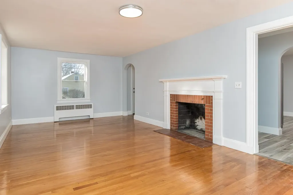 121 Dallaire Street Manchester NH 03104