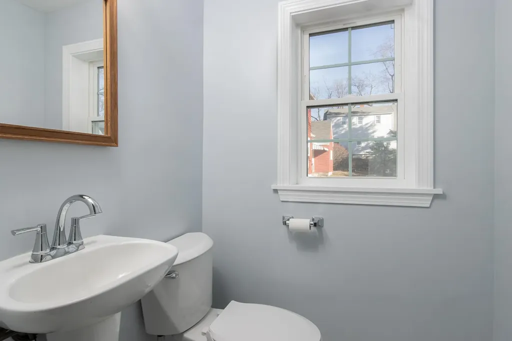 121 Dallaire Street Manchester NH 03104