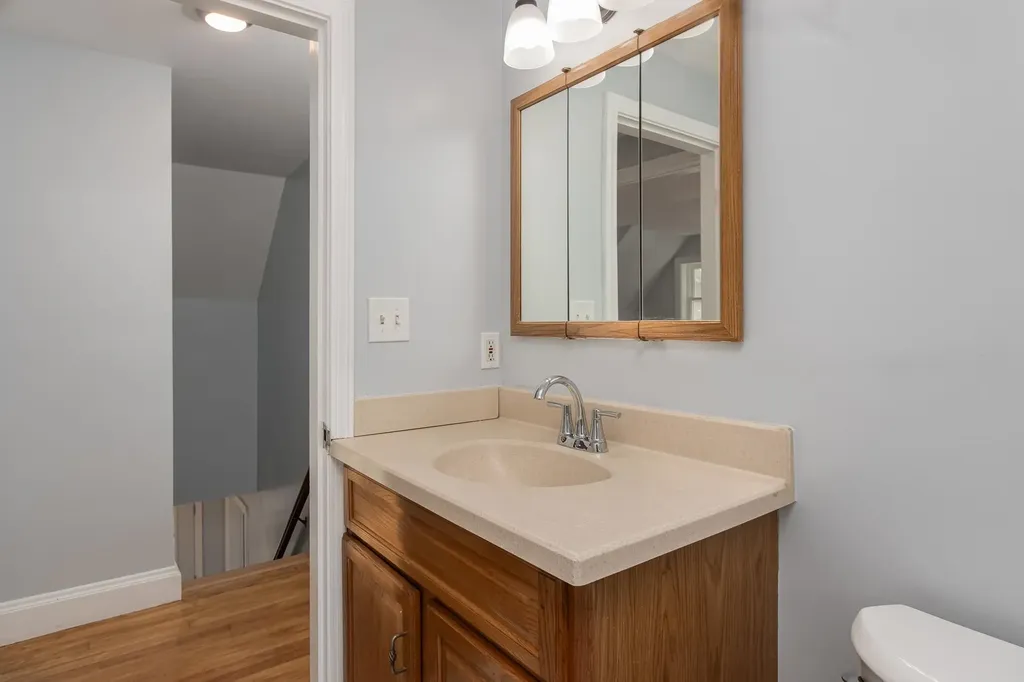 121 Dallaire Street Manchester NH 03104