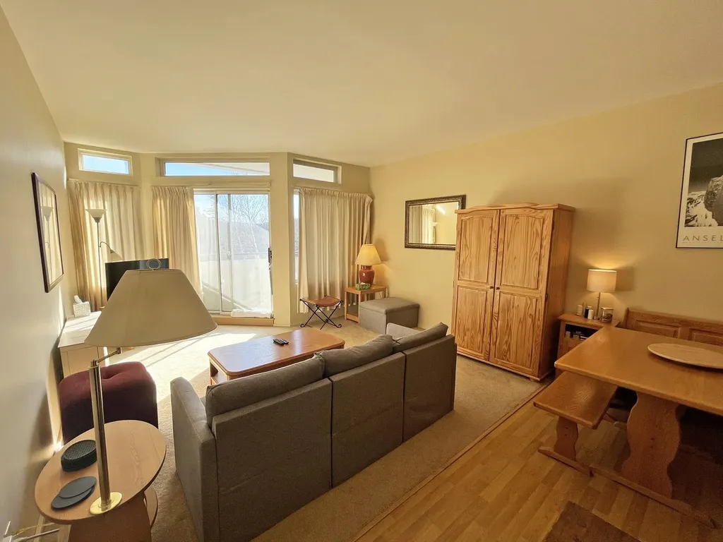 30 Mountainside Drive Warren VT 05674