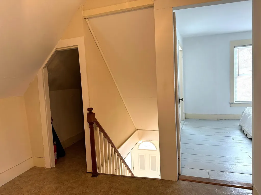 18 County Road Windsor VT 05089