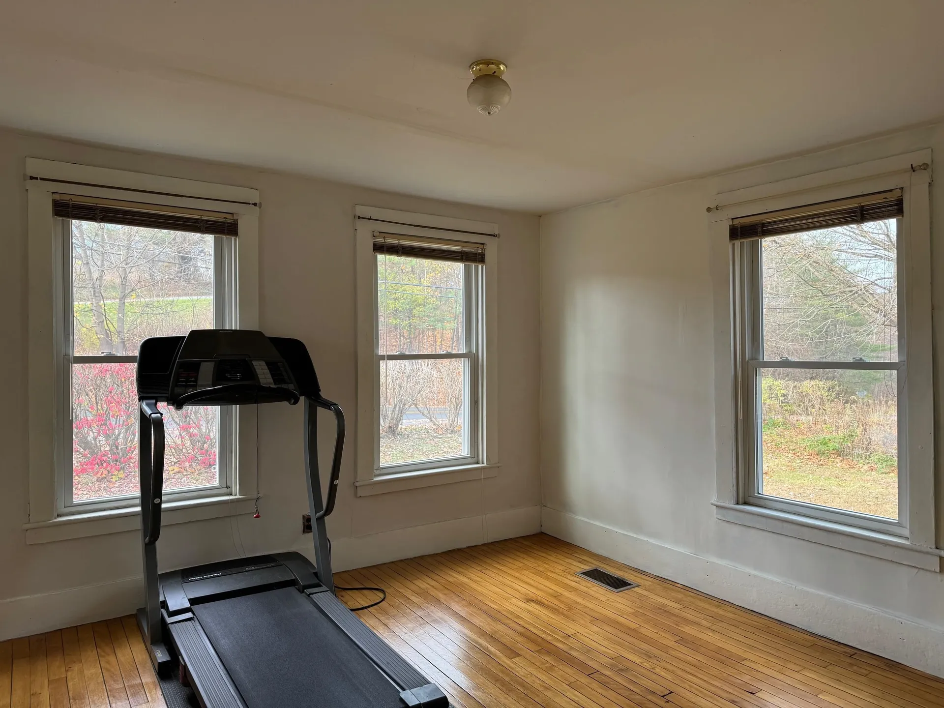 18 County Road Windsor VT 05089