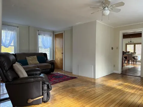 18 County Road Windsor VT 05089