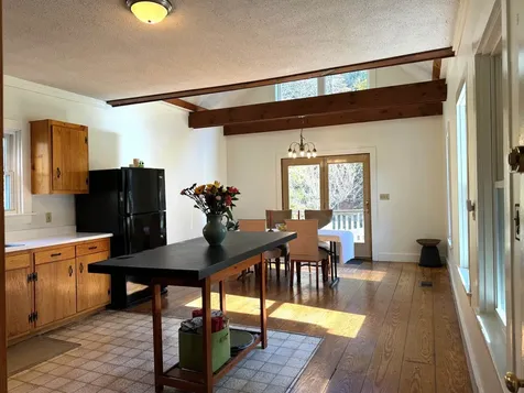 18 County Road Windsor VT 05089