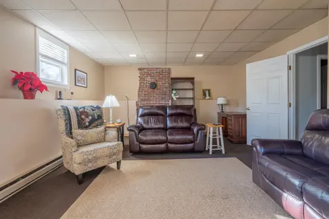 24 Meisner Road Salem NH 03079