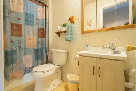24 Meisner Road Salem NH 03079