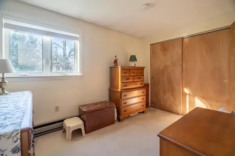 24 Meisner Road Salem NH 03079