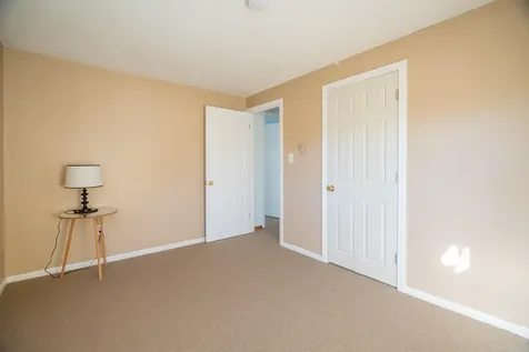 24 Meisner Road Salem NH 03079