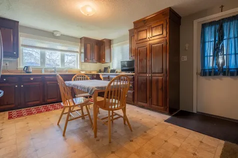 24 Meisner Road Salem NH 03079