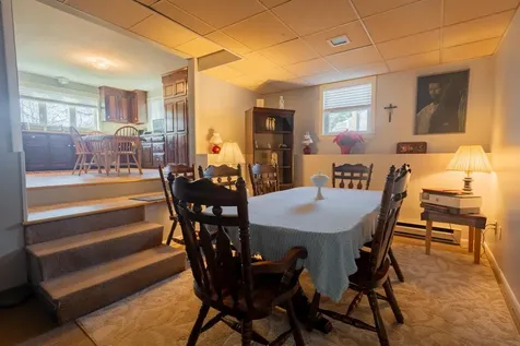 24 Meisner Road Salem NH 03079