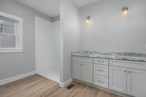 382 North River Road Epping NH 03042