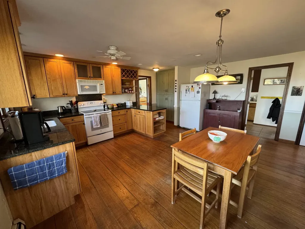 1211 Maple Hill Lane Whitingham VT 05361