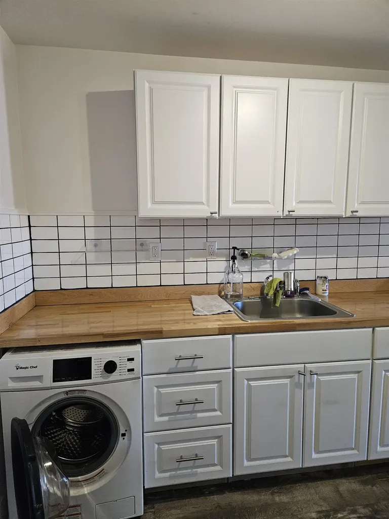 7-11 Court Street Keene NH 03431-2858