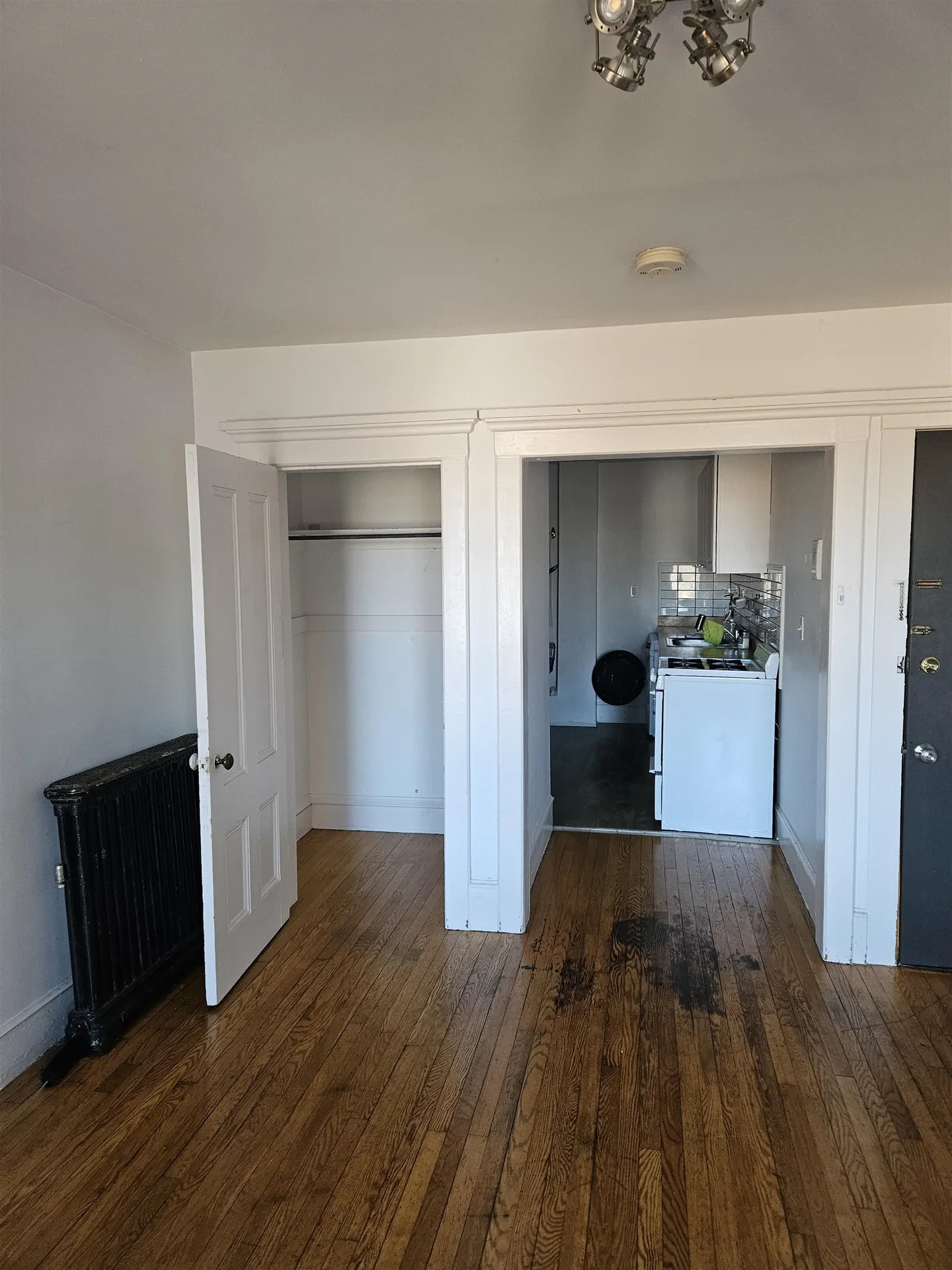 7-11 Court Street Keene NH 03431-2858