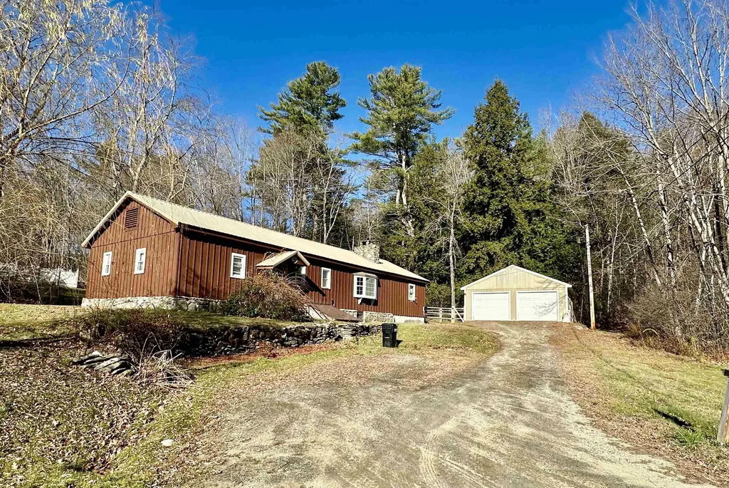 14 Swan Street Newport NH 03773