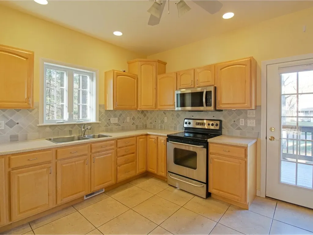 65 Fern Court Colchester VT 05446