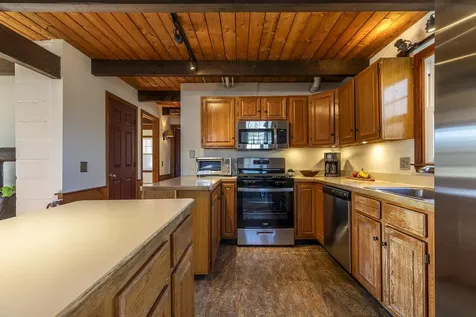 1799 Old West Road Arlington VT 05250