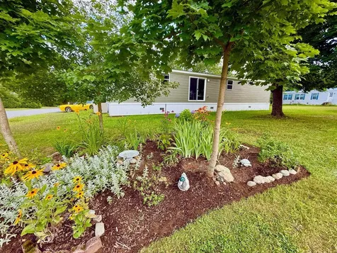 35 Family Circle Hartland VT 05048