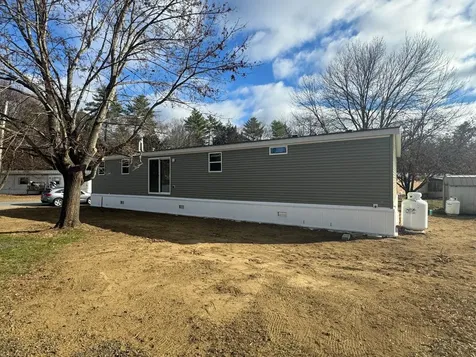 35 Family Circle Hartland VT 05048