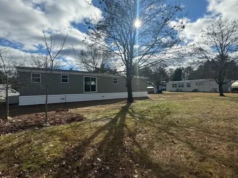 35 Family Circle Hartland VT 05048