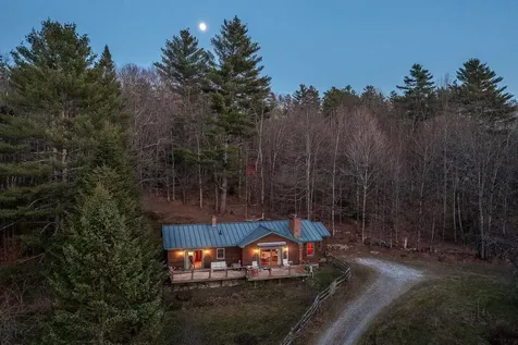 3702 Vt Route 100 Londonderry VT 05155