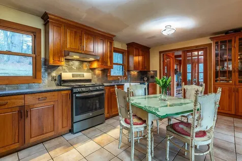 3702 Vt Route 100 Londonderry VT 05155