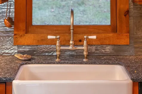 3702 Vt Route 100 Londonderry VT 05155