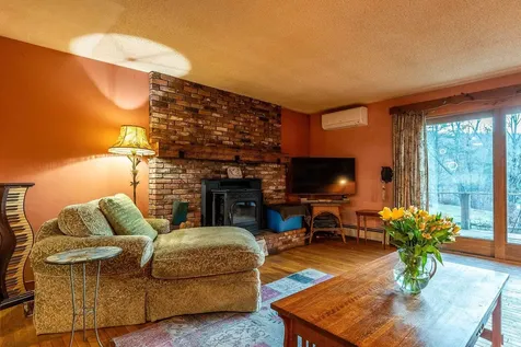 3702 Vt Route 100 Londonderry VT 05155