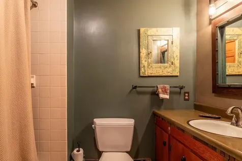 3702 Vt Route 100 Londonderry VT 05155