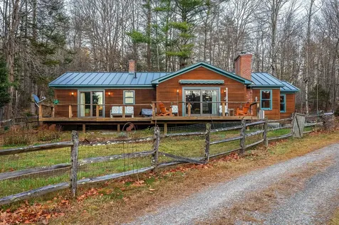 3702 Vt Route 100 Londonderry VT 05155