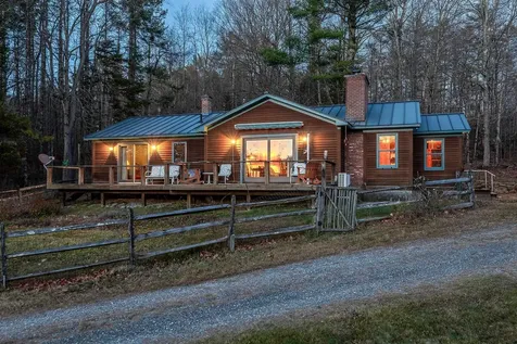 3702 Vt Route 100 Londonderry VT 05155