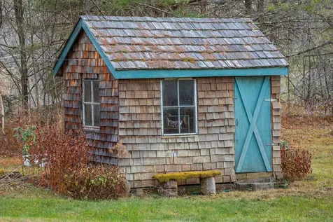 3702 Vt Route 100 Londonderry VT 05155