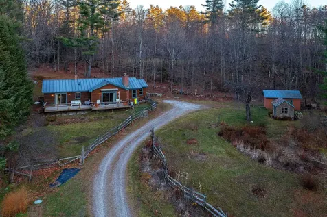 3702 Vt Route 100 Londonderry VT 05155