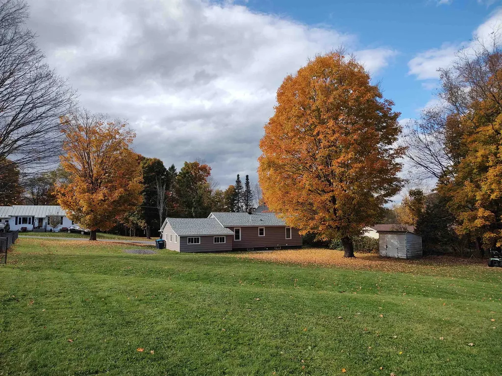 33 Waterman Street Barre Town VT 05641-0166