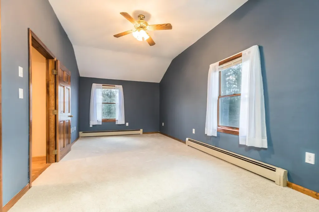 51 Dorothy Drive Epping NH 03042-2316