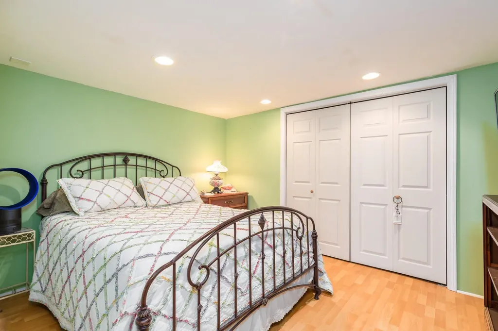 51 Dorothy Drive Epping NH 03042-2316